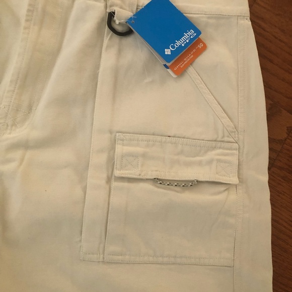 Columbia cotton shorts. New. NWT. Size: XL - Picture 3 of 5